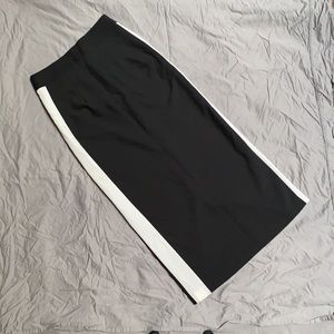 Elegant Oak and fort midi skirt with side stripe